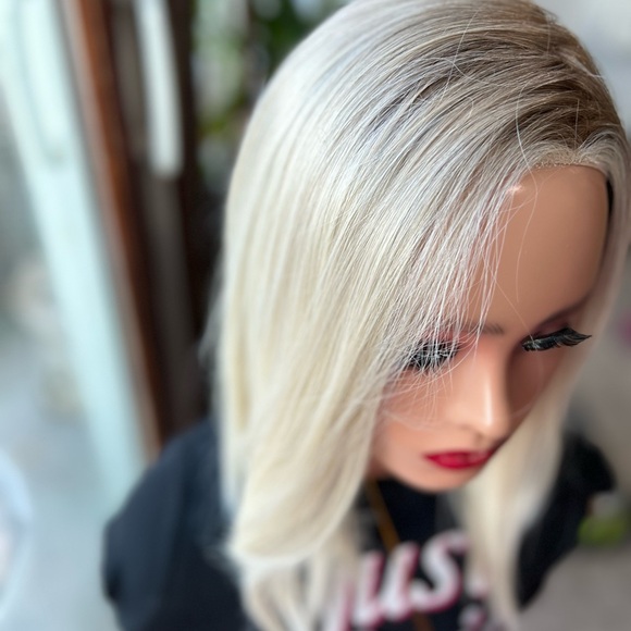 Belle Tress “Ground Theory” wig in color bombshell blond new - Picture 4 of 8